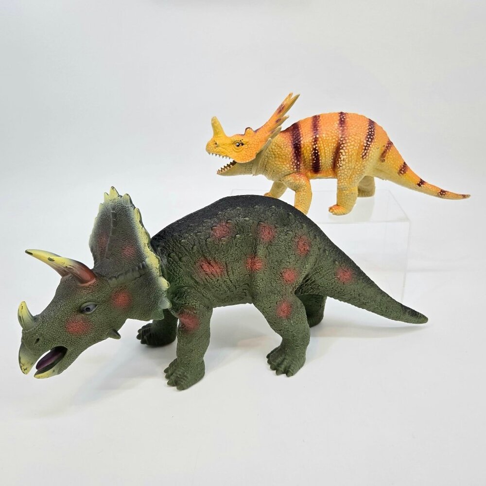 Large Dinosaur Figures Triceratops & Styracosaurus Toys R Us Maidenhead Dormei